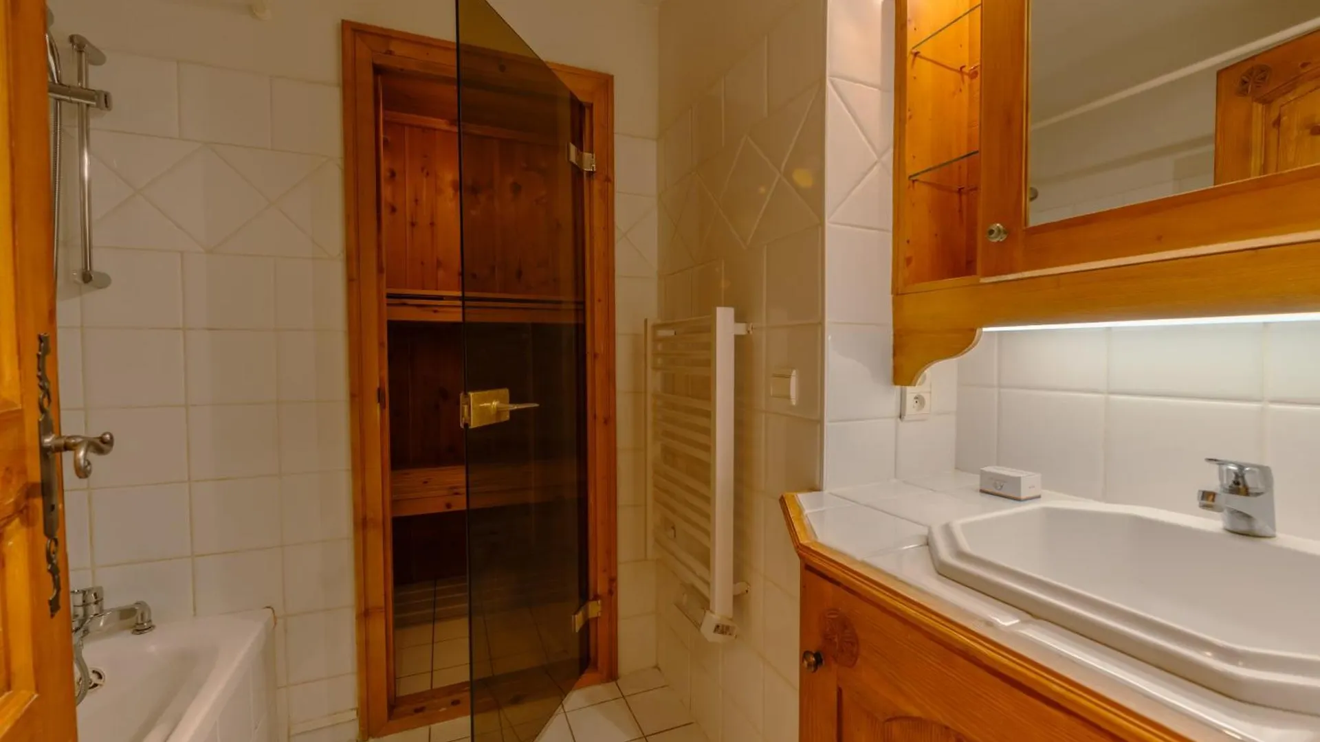 Residence Le Cristal - Mont Blanc 6 - Happy Rentals Chamonix Apartment