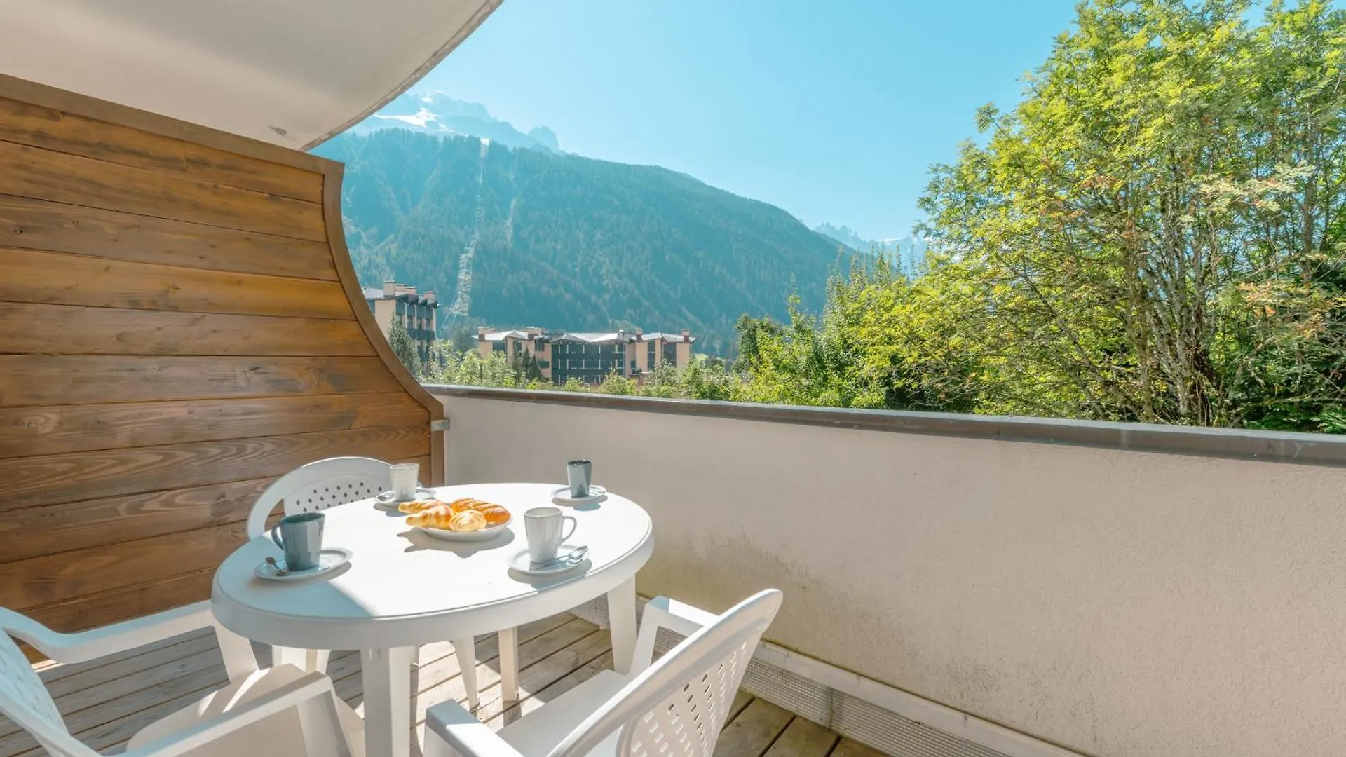 Apartment Residence Le Cristal - Mont Blanc 6 - Happy Rentals Chamonix